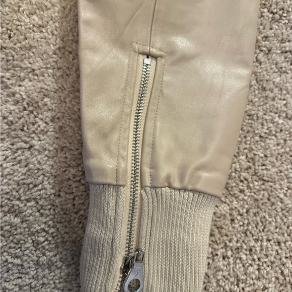Men’s Tackma Sz M Beige Leather Jacket - Picture 5 of 5